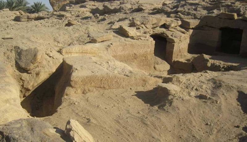 العثور على حجرات دفن مقبرتين من عصر الدولة الوسطى  في مصر