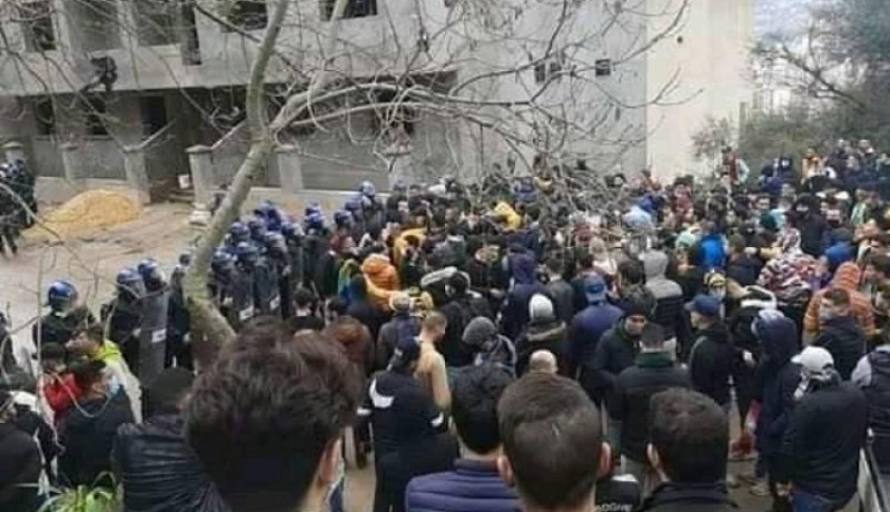 مسيرة لأنصار شبيبة القبائل وحملات على مواقع التواصل الاجتماعي لطرد ملال!