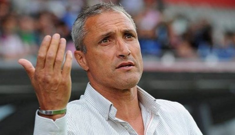 كازوني : الحكم بريئ من تعثرنا