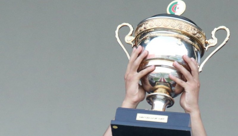 فريق قيادة الدرك الوطني يتوج بالكأس الممتازة العسكرية 2018