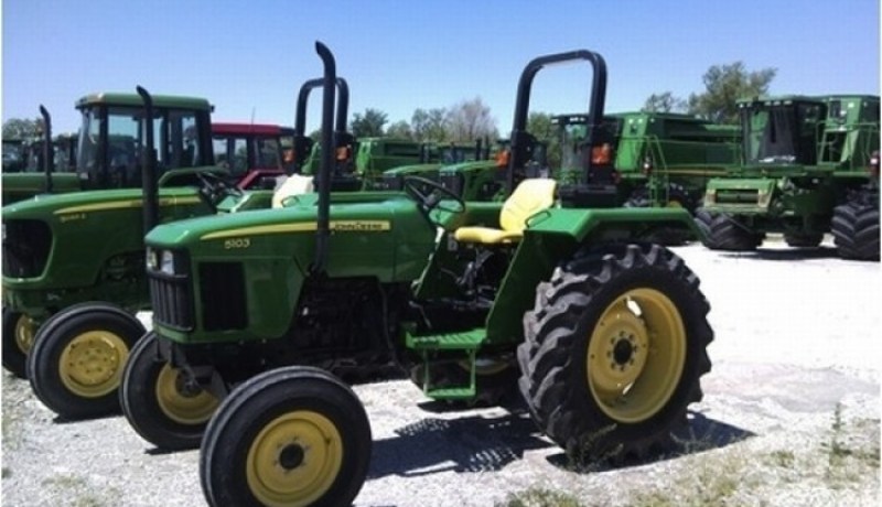 شراكة جزائرية بولونية لإنجاز مصنع لتركيب الجرارات بوهران  نهاية 2017