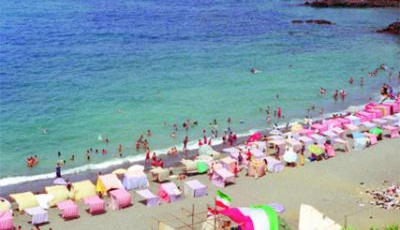 دورات تخييم لفائدة  600 شاب معوز في شواطئ تيزي وزو