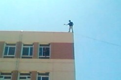 إحباط محاولة انتحار طالب من أعلى بناية كلية الآداب بتلمسان