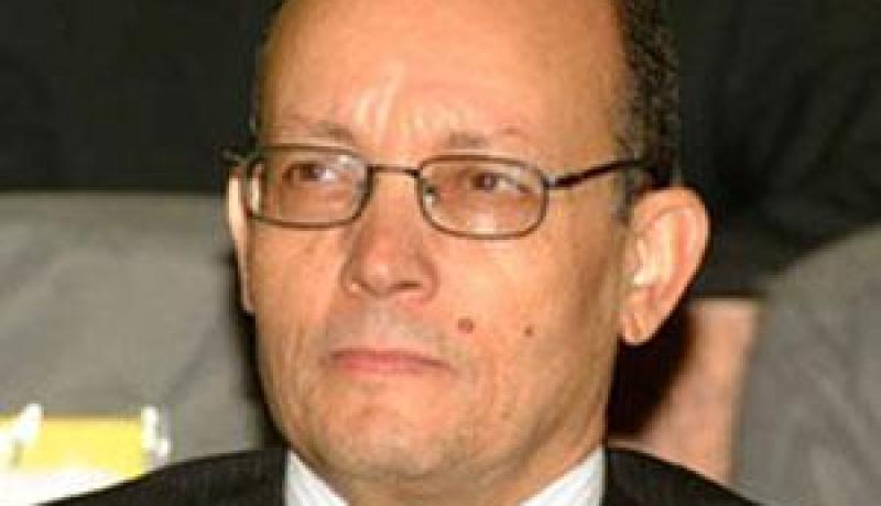 عمار تو يعطي إشارة الدخول في الخدمة لمؤسسة النقل الحضري لمدينة عين صالح