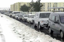 حركة مرور متثاقلة بطرقات ولاية الجزائر بسبب رداءة الاحوال الجوية