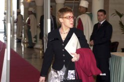 تومي تغازل الإعلام الثقافي