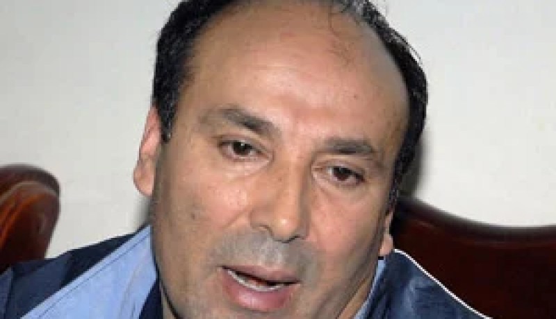 أكد أنه سيسرح أوزناجي وعطفان : تومي ينسحب رسميا من سباق رئاسة نصر حسين داي