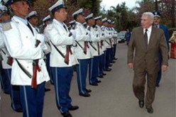 أبدى رضاه بعدد المتخرجين الذي فاق 15 ألف عون أمن:علي تونسي يشرف على تدشين 3 مراكز حضرية بوهران