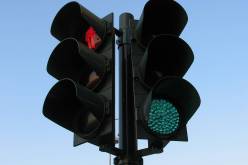 إنجاز 500 نقطة ضوئية لتسيير حركة المرور بالعاصمـة في سبتمبر القــادم