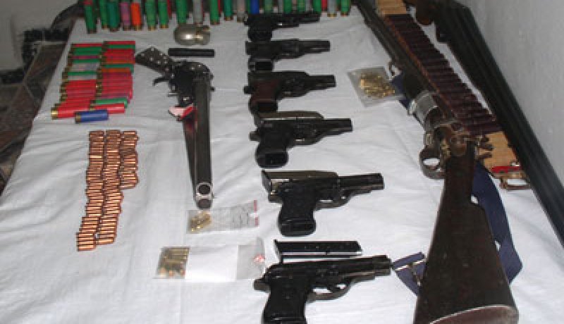 تفكيك شبكة للإتجار في‮ ‬الأسلحة وصناعة المتفجرات التقليدية بالعاصمة