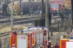 مقتل 7 و إصابة 30 أخرين في خروج قطار عن مساره بإيطاليا