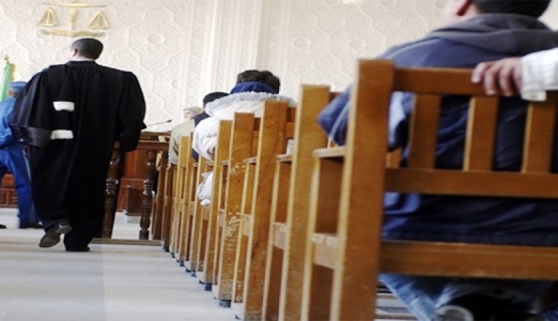 المتقاضون‮ ‬يسترقون الأحكام