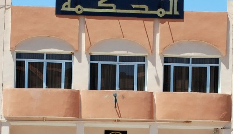 يزّور تاريخ ميلاده من أجل الزواج من مضيفة طيران في برج الكيفان