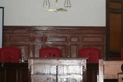 شرطيان سابقان ورئيـس فرع بلدي في البليدة متهمون بـالتلاعب بـ90 سـيارة وإعادة بيعها في العاصمة