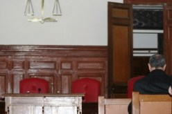 محكمة سيدي امحمد تحقق في تزوير ملفات لاقتناء سيارات