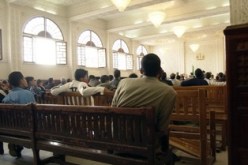 يدعي أنها ترهبه وتضربه و هي تصر على كذبه وعلى أنه يفسد إبنتيها