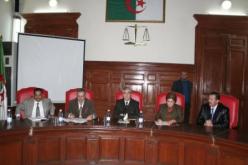 أب وابنه يستغلان سذاجة طفلة لممارسة الجنس عليها مقابل دنانير في سطيف