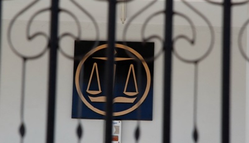 باتريوت سابق وشقيقه يستوليان على قطعة أرض جارهما ويطلقان النار عليه