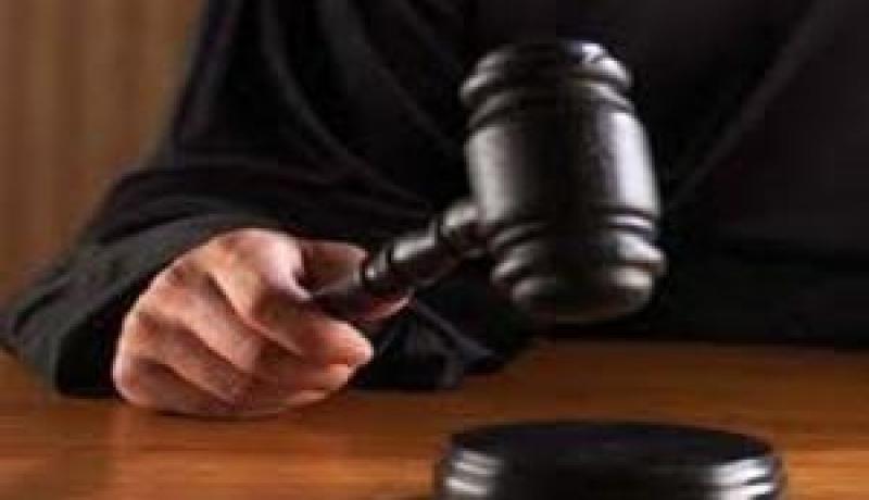 اربع شباب يعتدون جنسيا على آخر أمام مرأى والدته وأخته في بواسماعيل