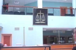 شاب يغتصب عشيقته، ويأمرها بحرق منزل العائلة لطمس الجريمة