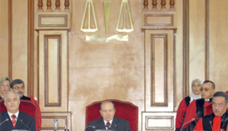 4000 طعن يسجل سنويا على مستوى الغرف القضائية لمجلس الدولة حسب التخصصات:35 نزاع إداري منها قضايا قضاة ضد قرارات العزل ومحامون ضد نتائج انتخابات النقابة