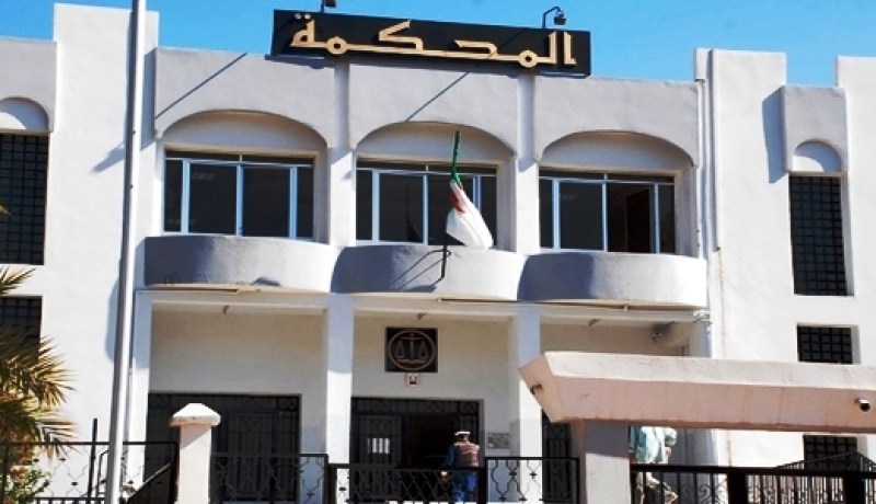 عريس يغرس ساطورا في رأس جاره ويطعن آخر دفاعا عن ابن خالته في دواودة