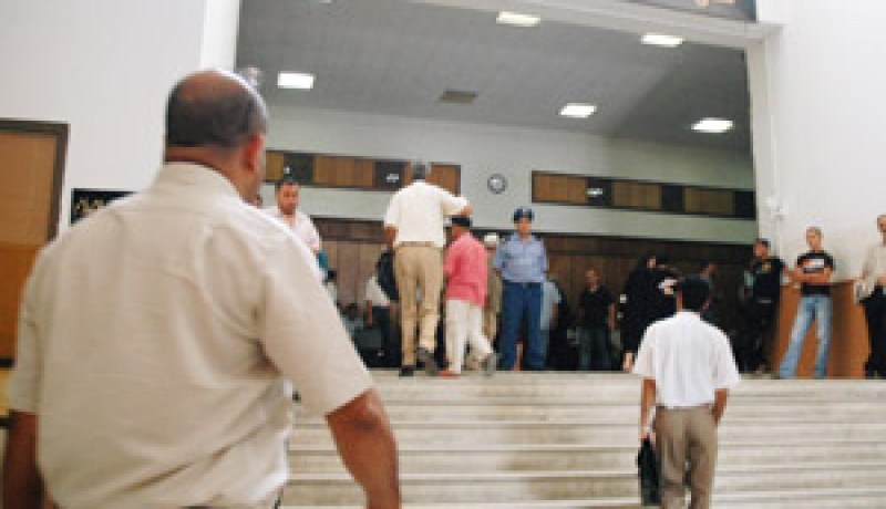 البويرة : قرار المحكمة يعيد إدماج 58 عاملا بكوسيدار جراء تسريحهم التعسفي