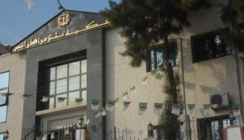 تزوير وإتلاف 57 بطاقة تسجيل سيارة مدونة آليا بدائرة بئر مراد رايس