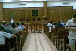 يطعن زوجته السابقة لأنها شتمته في الشارع بالبليدة