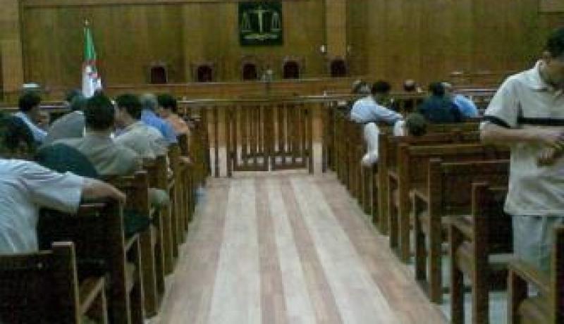 مضيف طائرة، بحاران ورجال شرطة ضمن تنظيم إجرامي دولي للإتجار بالمخدرات