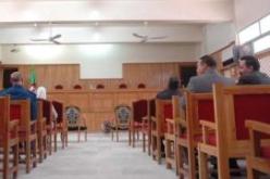 ينتهك عرض عشيقته وقريبته القاصر ثم يتهمها بالسعي إليه