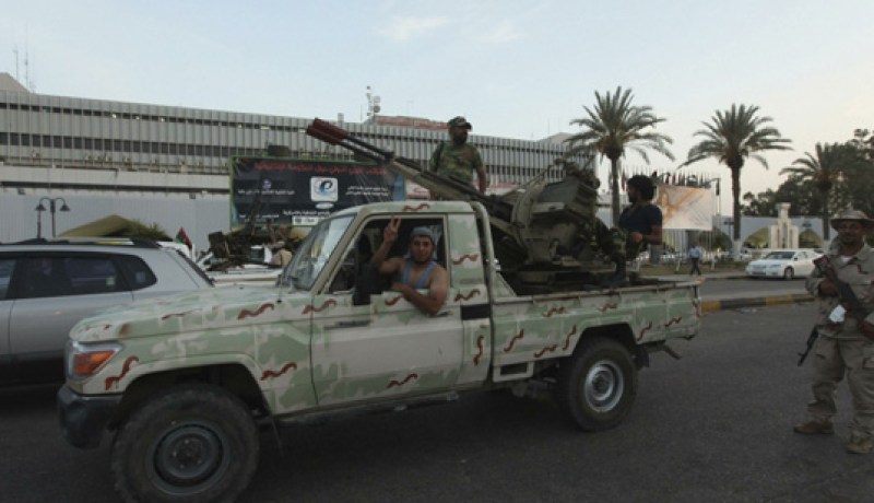 قتيلان و3 جرحى من الجيش والشرطة الليبية في مدينة بنغازي