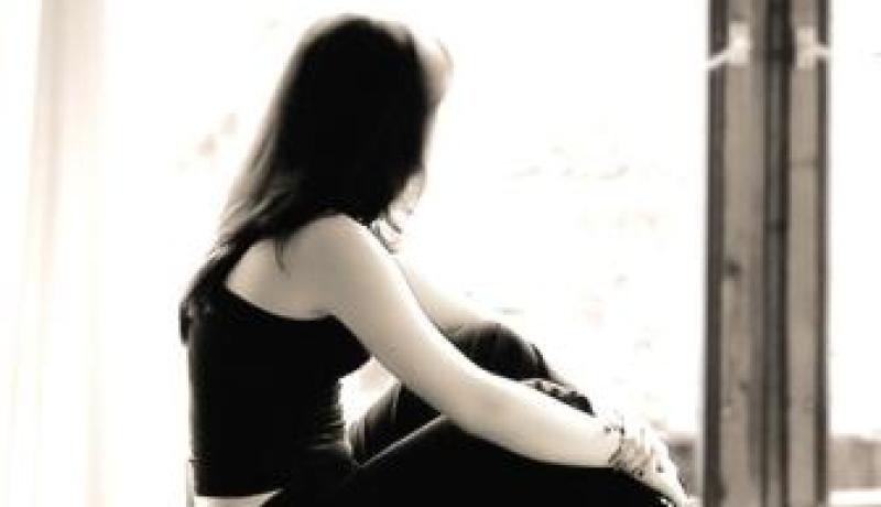 زوجي البطال يستنزف مالي ليرضي ضرّتي