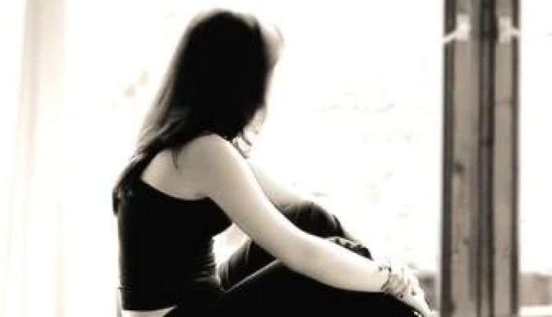 انتشلني‮ ‬من بؤرة الفساد لأعيش معه حياة الهم والغم