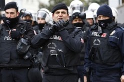 تركيا تقتل سيدتين في تبادل إطلاق النار بإسطنبول