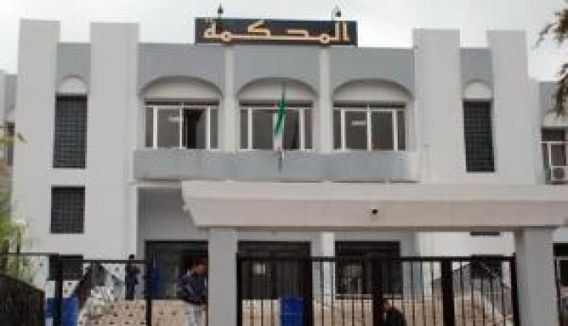 تحاول الإعتداء على وكيل جمهورية في مكتبها بمحكمة الشراڤة