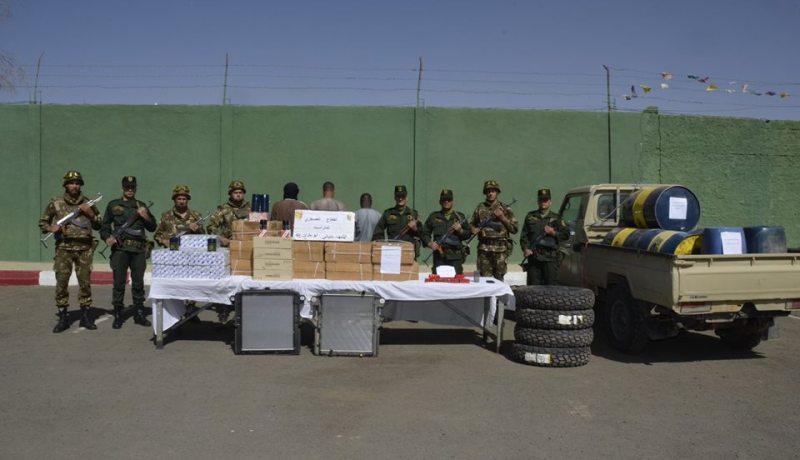 الجيش يوقف 11 منقبا عن الذهب بتمنراست ويحجز 1870 قرص مهلوس بعين قزام