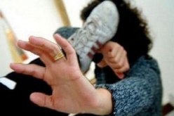 تلميذ يعتدي بالضرب علـى مديرة متوسطة بحجر الديس في عنابة