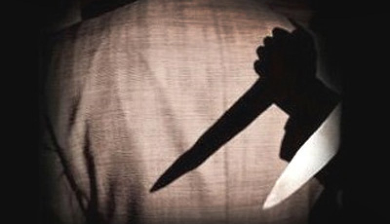 مزطول'' يقتل والدته المعاقة ويدفنها بحديقة منزلها ''