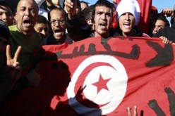 السلطات التونسية تعلن حظرا للتجول في العاصمة بعد تجدد الاحتجاجات