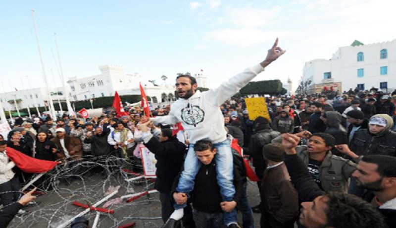 تواصل الاضطرابات الاجتماعية في عدة مناطق من تونس