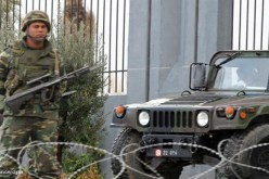 تونس تدفع بتعزيزات عسكرية ضخمة على الحدود مع ليبيا