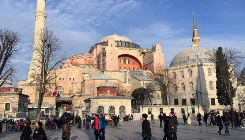 إفلاس “توماس كوك” سيحرم تركيا من 700 ألف سائح أجنبي سنويا