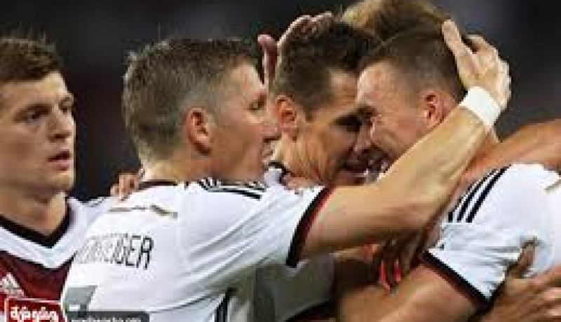 تاهل المانيا و الولايات المتحدة الامريكية للدور ثمن النهائي