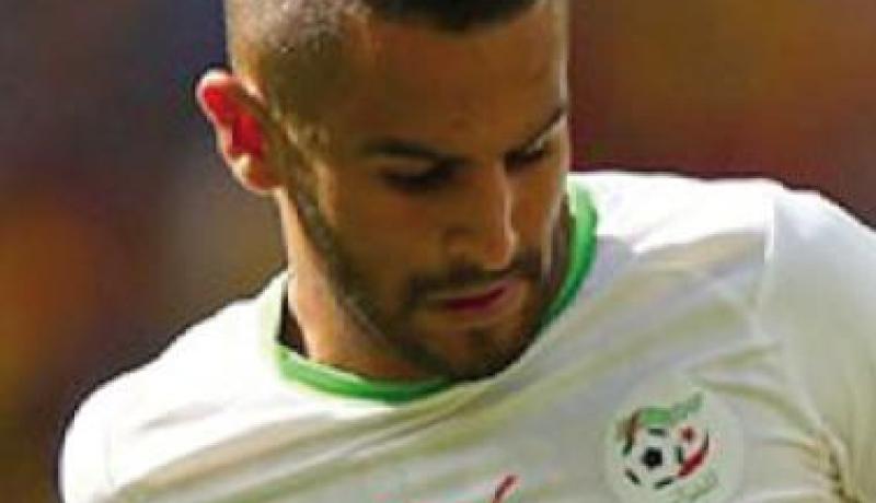 بالفيديو رياض محرز يفتتح باب التسجيل