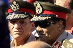 بدء التحقيق في اتهامات لقائد الجيش السابق ونائبه بقتل المتظاهرينفي مصر