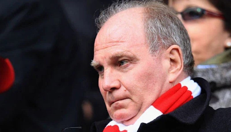 هونيس الخناق يضيق على بلاتر