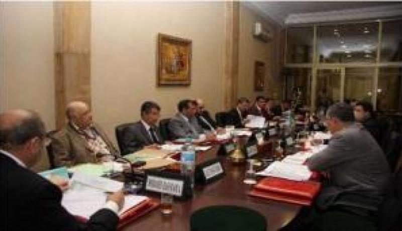 مبادرة ليبية لإنهاء الأزمة الكروية بين الجزائر و مصر