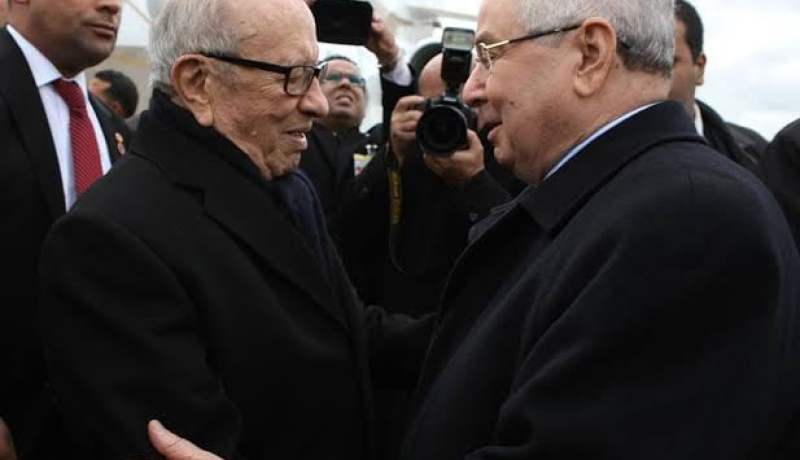 بن صالح يقيم مأدبة عشاء على شرف الرئيس التونسي