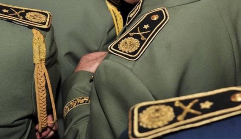 مكفوف ينتحل صفة «جنرالات» ووزراء هاتفيا لتوظيف البطالين